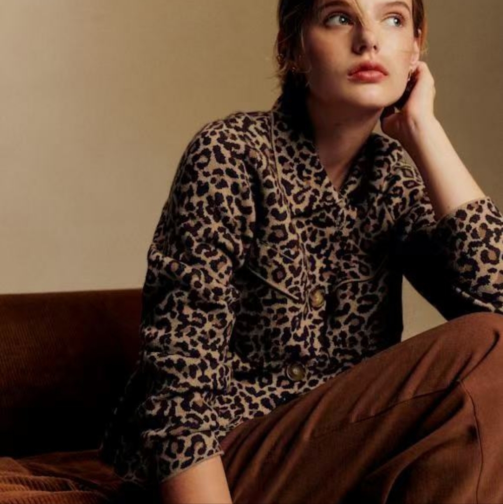 Sezane Betty Cardigan In Leopard Jacquard - Picture 2 of 13